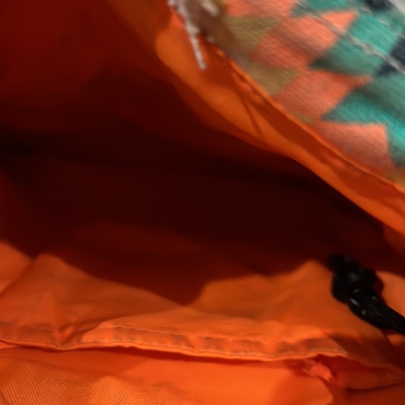 *3 for $20 Kavu cross body purse - Picture 3 of 5